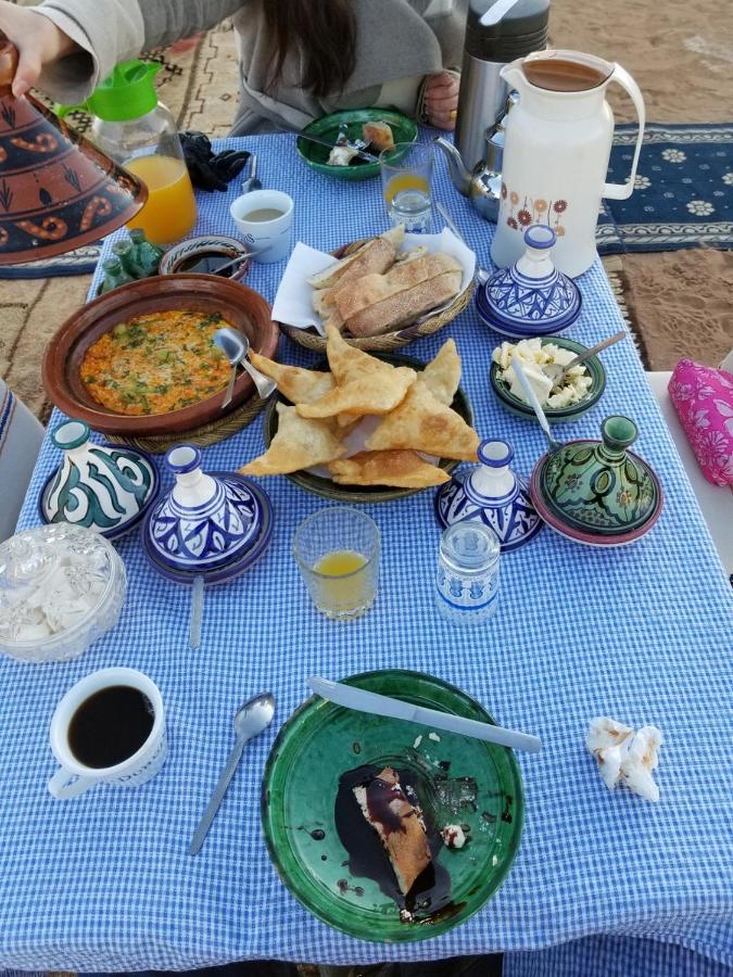Family Moroccan House 梅尔祖卡 外观 照片