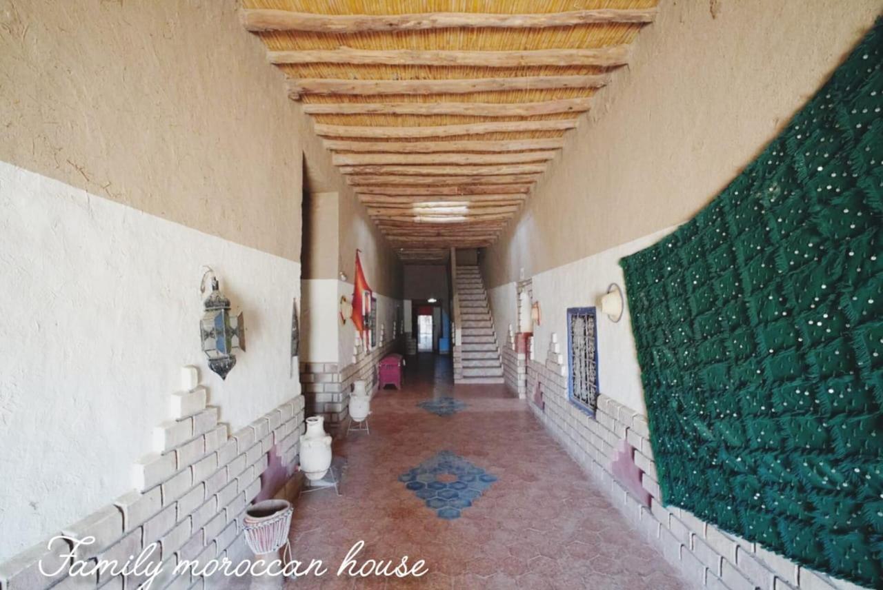 Family Moroccan House 梅尔祖卡 外观 照片