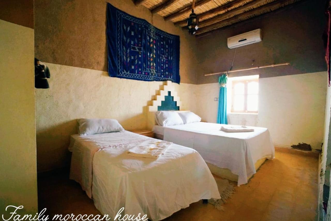Family Moroccan House 梅尔祖卡 外观 照片