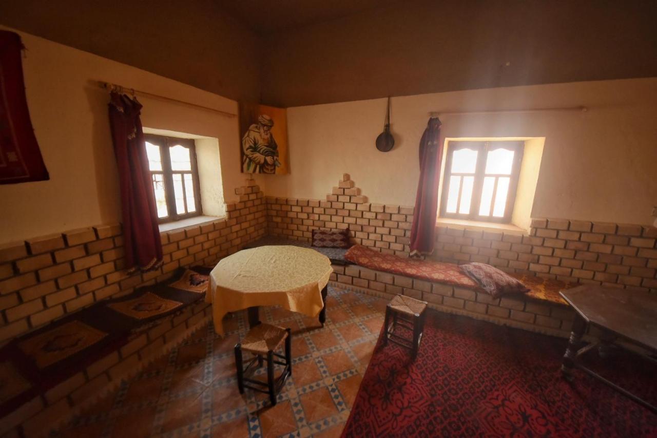 Family Moroccan House 梅尔祖卡 外观 照片